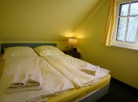 29b Fischerhaus Schlafzimmer-2 im OG (3).JPG